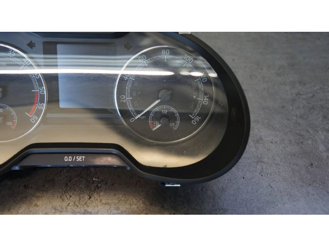 Панель приборов 5E0920981F Skoda Octavia Mk3 (5E)