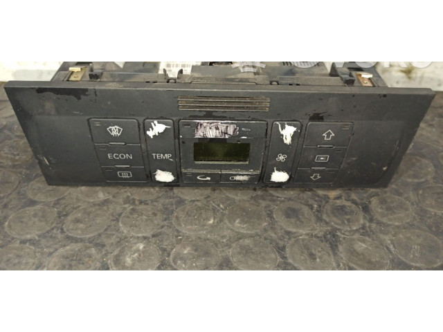 Блок управления климат-контролем    Audi A2