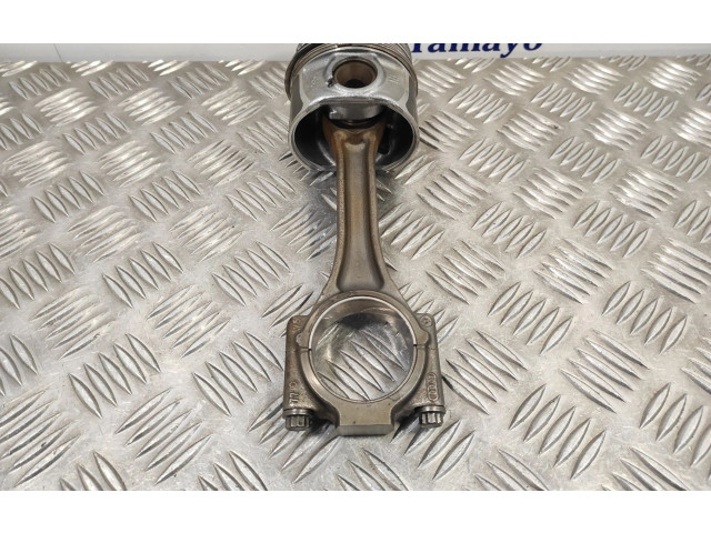 Píst 079215   Seat Altea    CAYC 