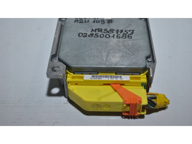 Блок АБС MR587757, 0285001686 Mitsubishi Colt 2004 - 2008 года