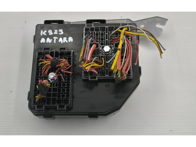 Pojistková skříňka 95202016 Opel Antara 2014