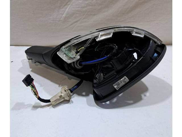 Зеркало электрическое        Volkswagen Golf VIII  2019 -  года   