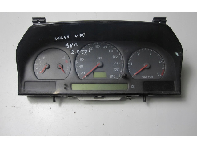 Панель приборов 9168386   Volvo S70  V70  V70 XC       