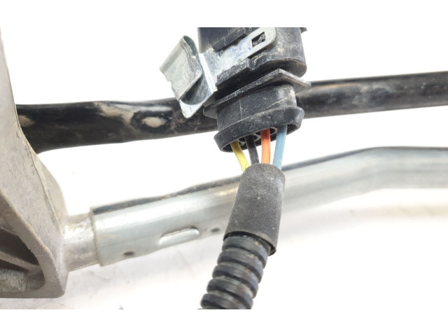 Моторчик дворников 670105984    Maserati Ghibli