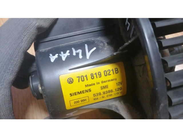 Pojistková skříňka 701819021B Volkswagen Transporter - Caravelle T4 1997