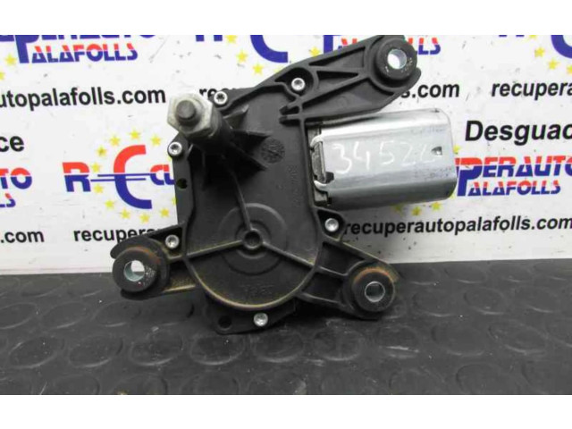 Моторчик заднего дворника 9225634LH    Opel Combo C