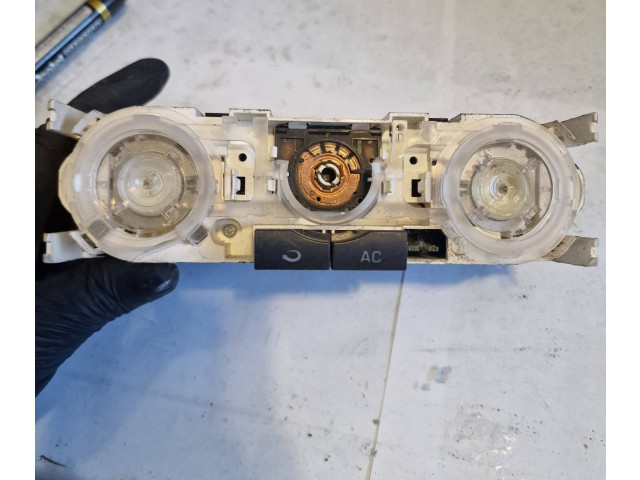 Блок управления климат-контролем Skoda Fabia Mk1 (6Y)