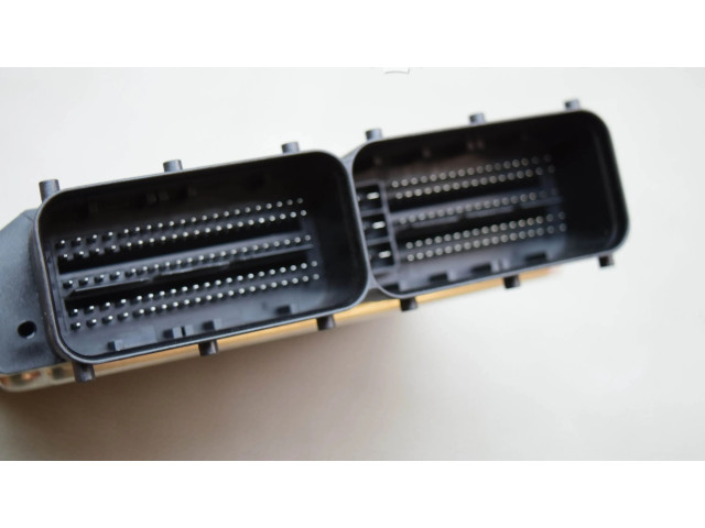 Блок управления двигателя 8K5907589C   Audi Q5 SQ5