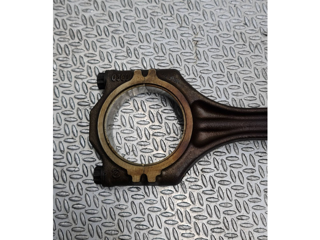  Поршень с шатуном    Audi A3 S3 8P  