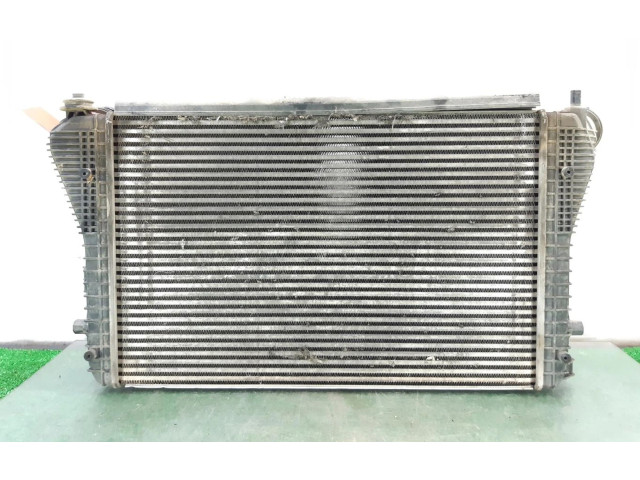 Интеркулер  1K0145803L   Skoda Octavia Mk2 (1Z) 
