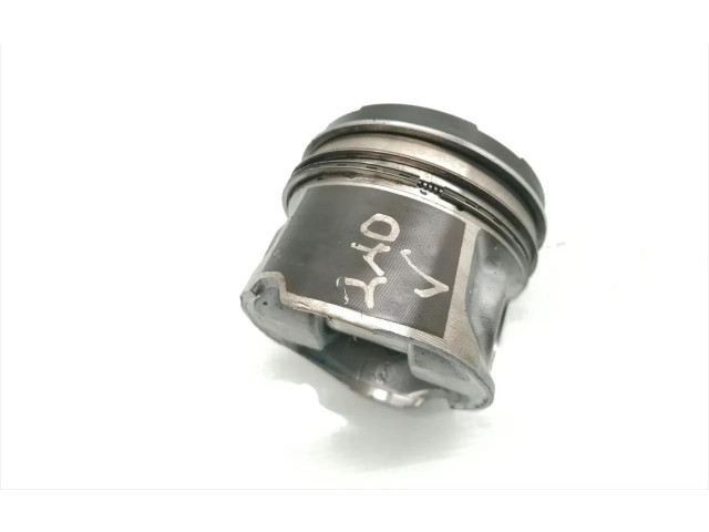 Píst Toyota RAV 4 (XA30)