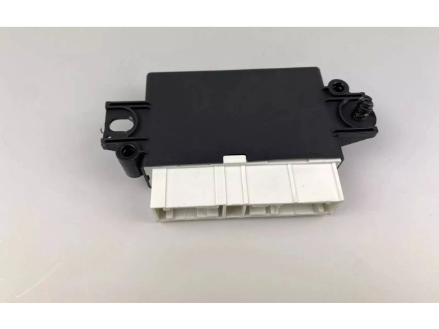 Vstřikovací lišta 5Q0919283B Skoda Fabia Mk2 (5J) Y