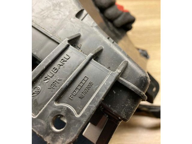 Pojistková skříňka MB703300B, RB105200B Subaru Outback (BS) 2015