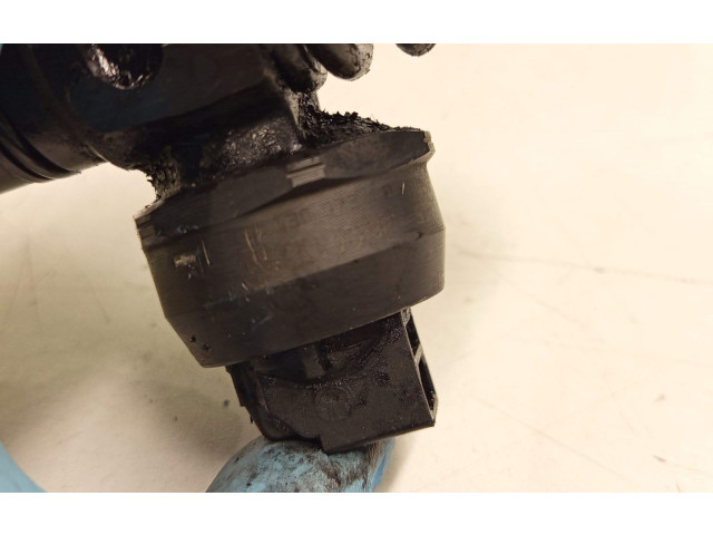 Vstřikovač 038130073AP   Volkswagen Caddy     