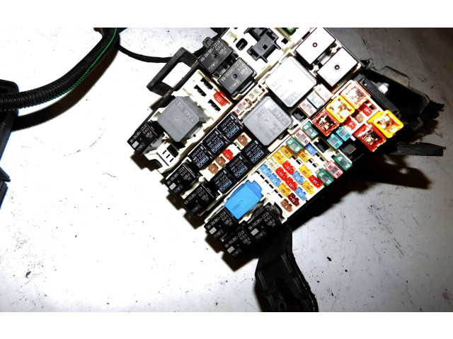 Блок предохранителей GN15-12A581-SDC   Ford Ecosport    