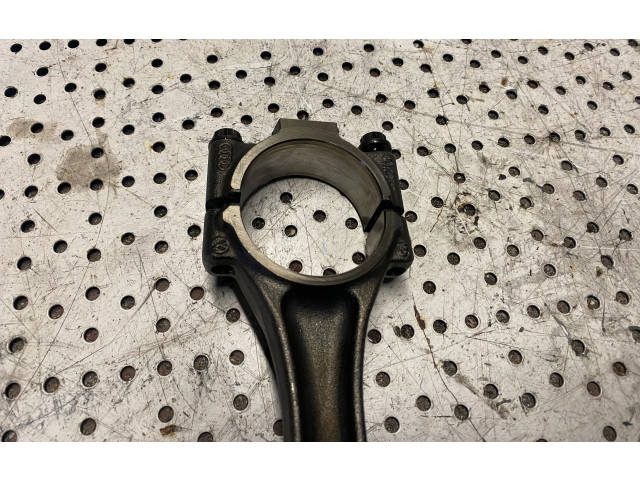 Píst    Volkswagen Caddy     