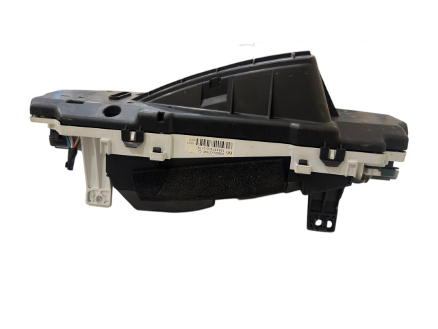 Přístrojová deska Toyota Yaris 2006 838000D660D, MB4573003176