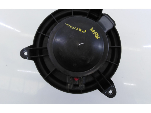 Вентилятор печки 5NEH19G583AB, E3-B4-42-2 Nissan Pathfinder R52