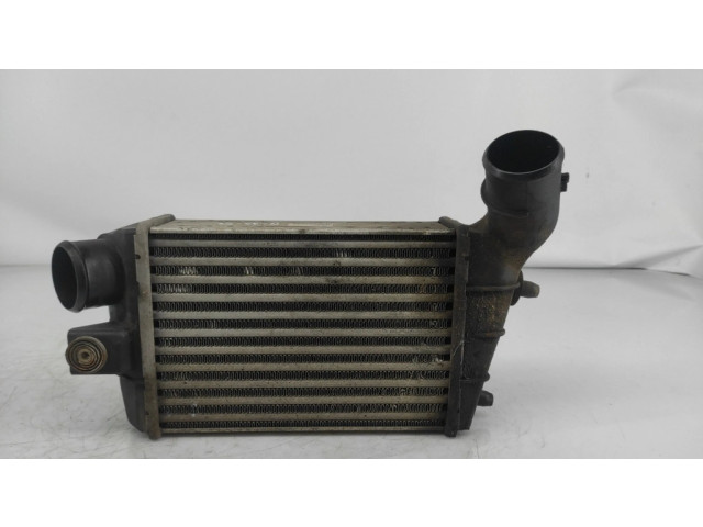 Интеркулер 517159990 Alfa Romeo GT 1.9