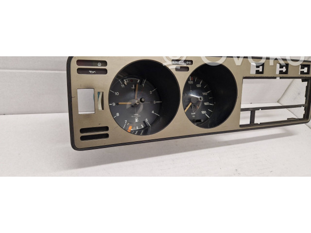 Панель приборов 1719191033 Volkswagen Golf I