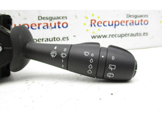 Топливная рампа    Renault Clio III  