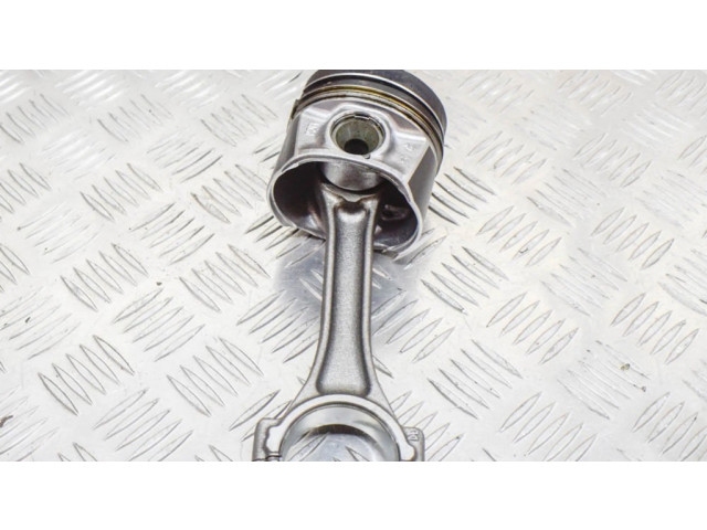 Píst 03L105401A, 04L107065AR Audi Q2 - pro naftový motor 1.6 DDYA