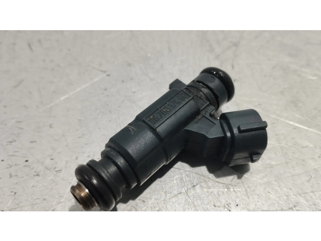 Форсунка 9676017480    Peugeot 2008 I для бензинового двигателя  1.2