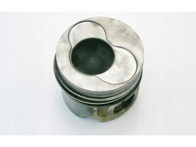 Píst Volkswagen Multivan T5