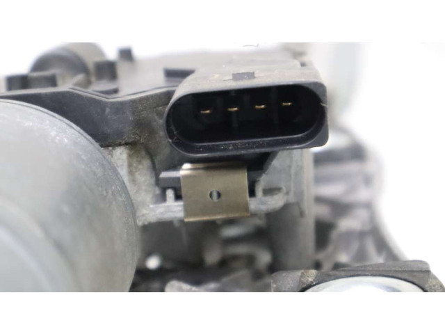 Моторчик дворников 31253518    Volvo C30