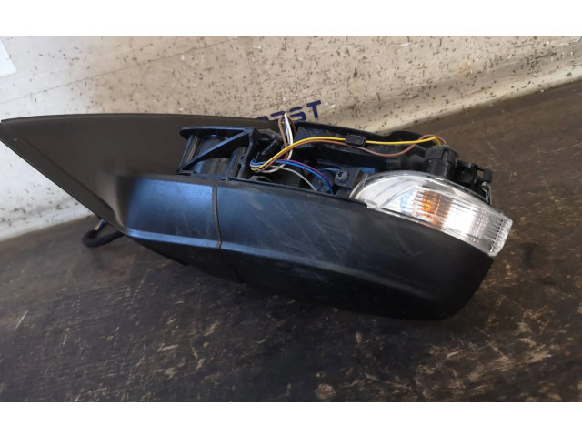 Зеркало электрическое Skoda Fabia Mk3 (NJ) 2015 - 2021 года