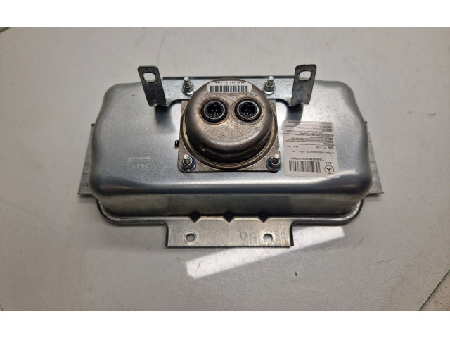 Подушка безопасности пассажира 1668602402   Mercedes-Benz GL X166