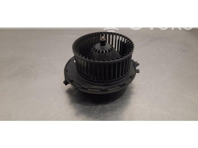 Вентилятор печки    5Q0907521E   Audi A3 S3 8V