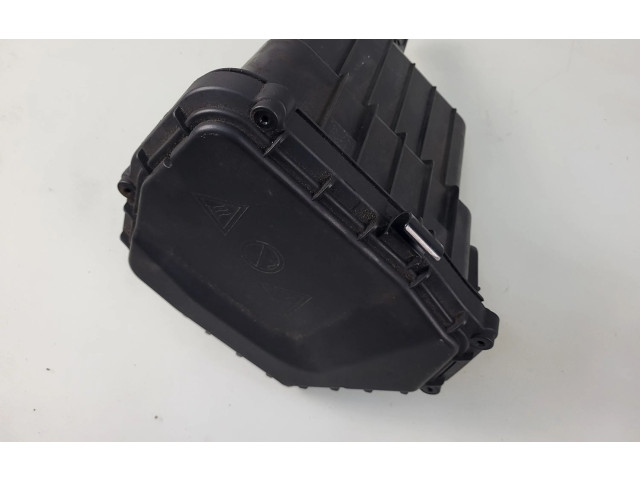 Блок предохранителей  8509909   BMW X3 F25    