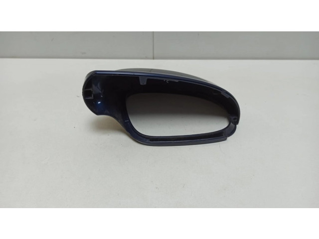 Пластиковая отделка зеркала