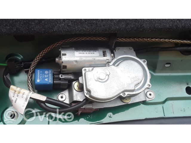 Стеклоочиститель заднего стекла