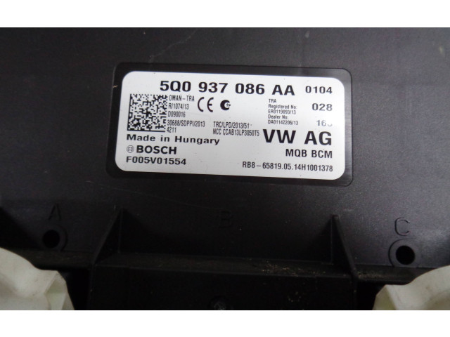 Блок комфорта 5Q0937086AA, 5Q0937086AA Skoda Octavia Mk3 (5E)