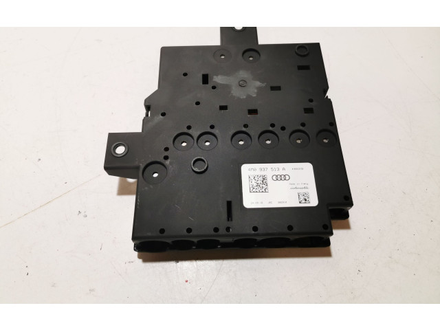 Pojistková skříňka 4M0937513A Audi Q7 4M 2017