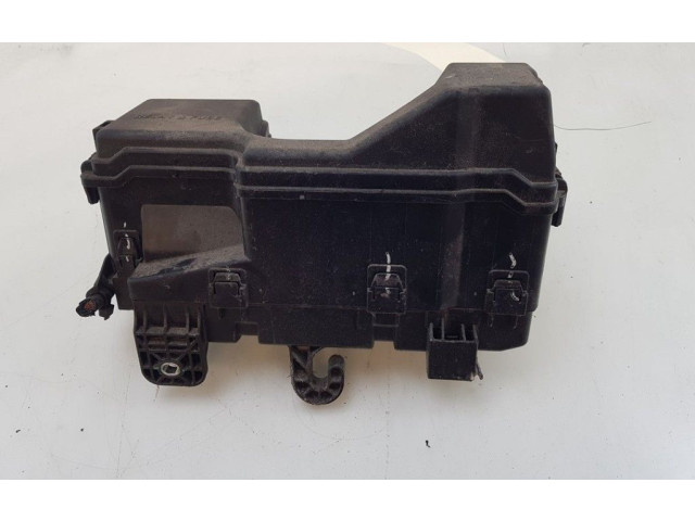 Блок предохранителей 1612190080, 821110HP00A Peugeot 108