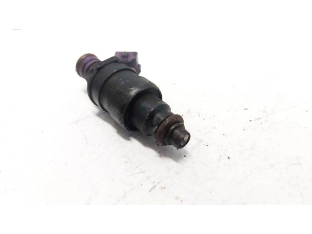 Vstřikovač 9125118 Volvo S40, V40 pro benzínový motor 1.8