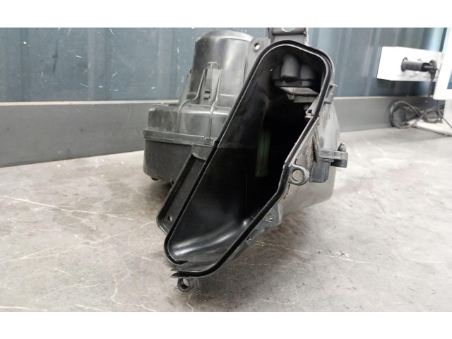 Вентилятор печки 8ew009157 Skoda Fabia Mk2 (5J)