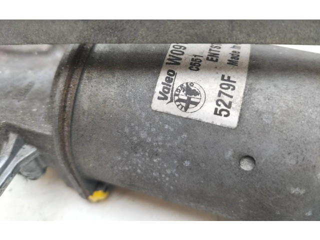 Двигатель стеклоочистителей