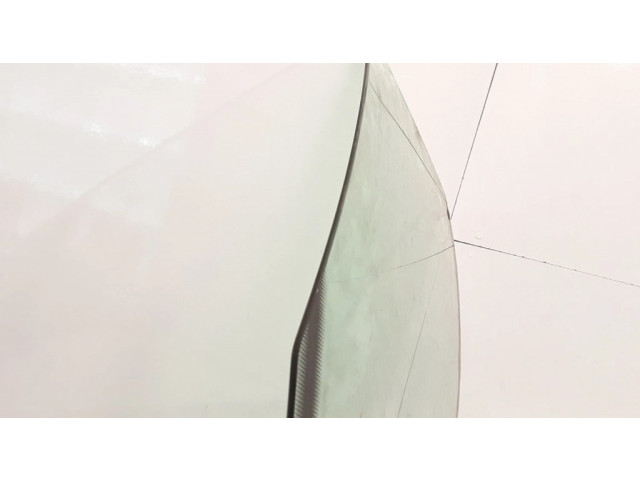 Основное стекло задних дверей