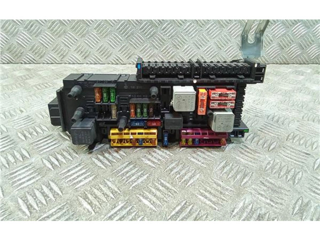 Pojistková skříňka 2129009522, 2129009522 Mercedes-Benz E AMG W212 2014