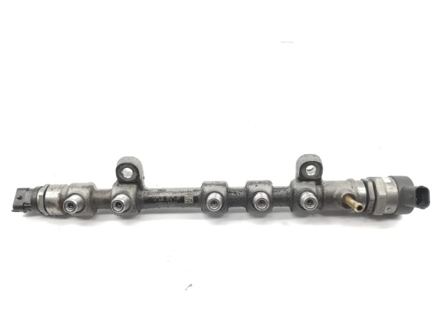 Vstřikovací lišta 2381033030 Toyota Auris E180 pro naftový motor 1.4 1ND-TV