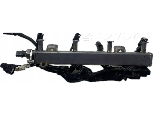 Vstřikovací lišta 82125-33180 Toyota RAV 4 (XA20)