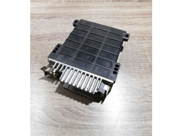 Turbodmychadlo Блок управления двигателем ECU 0280800260 Mrcedes-Benz E W124