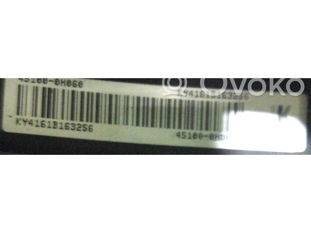 Руль Peugeot 108 2014 - года 45100-0H060, 45100-0H060