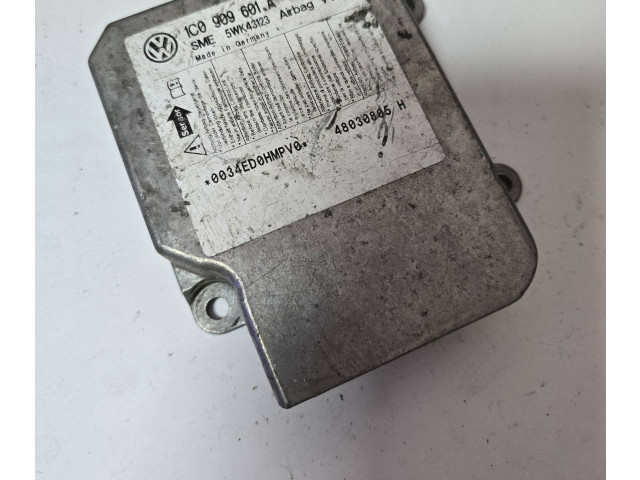 Блок подушек безопасности 1C0909601A, 5WK43123 Skoda Fabia Mk1 (6Y)