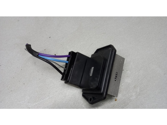 Реле вентилятора печки салона