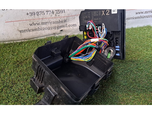   Pojistková skříňka 284B74NM3A, 284B74NM3A   Nssan Leaf I (ZE0) 2017